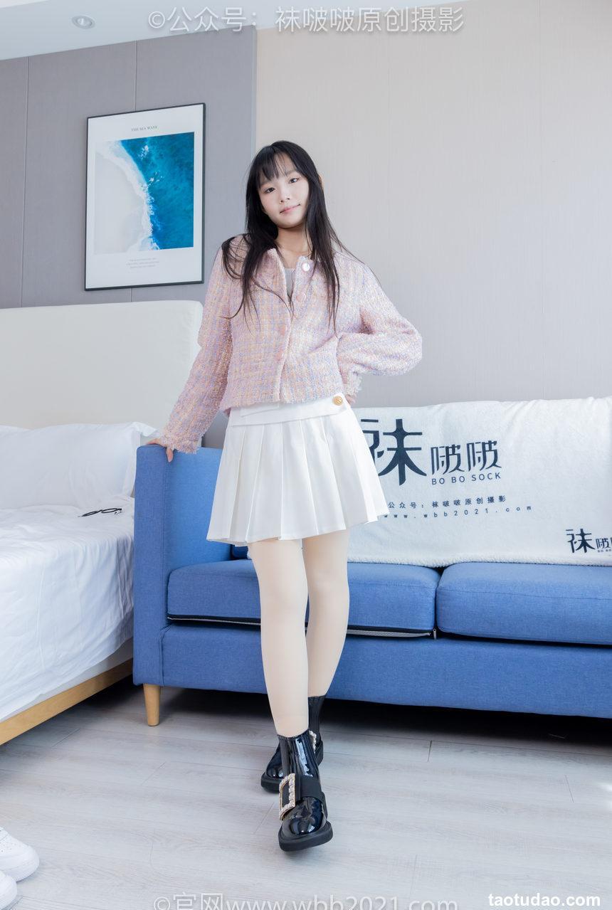 BoBoSocks袜啵啵 NO.438 甜甜圈-皮鞋、板鞋、白棉袜、黑色踩脚袜[150P+1V／7.28GB]