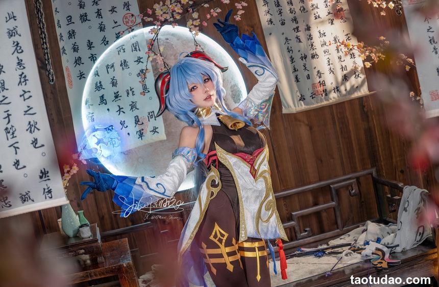 咬一口兔娘(Yiko湿润兔) –   循循守月 甘雨 [75P1V-1.92GB]