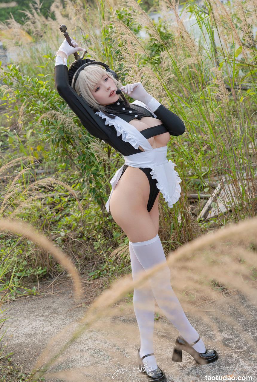 咬一口兔娘-战斗女仆&动感光波[77P+1V-1.67G]