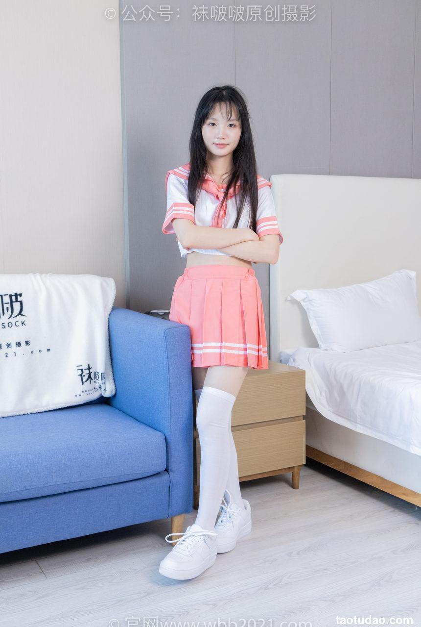 [BoBoSocks袜啵啵]NO.429 甜甜圈-板鞋、白棉袜、过膝白棉袜[159P+1V／7.22GB]