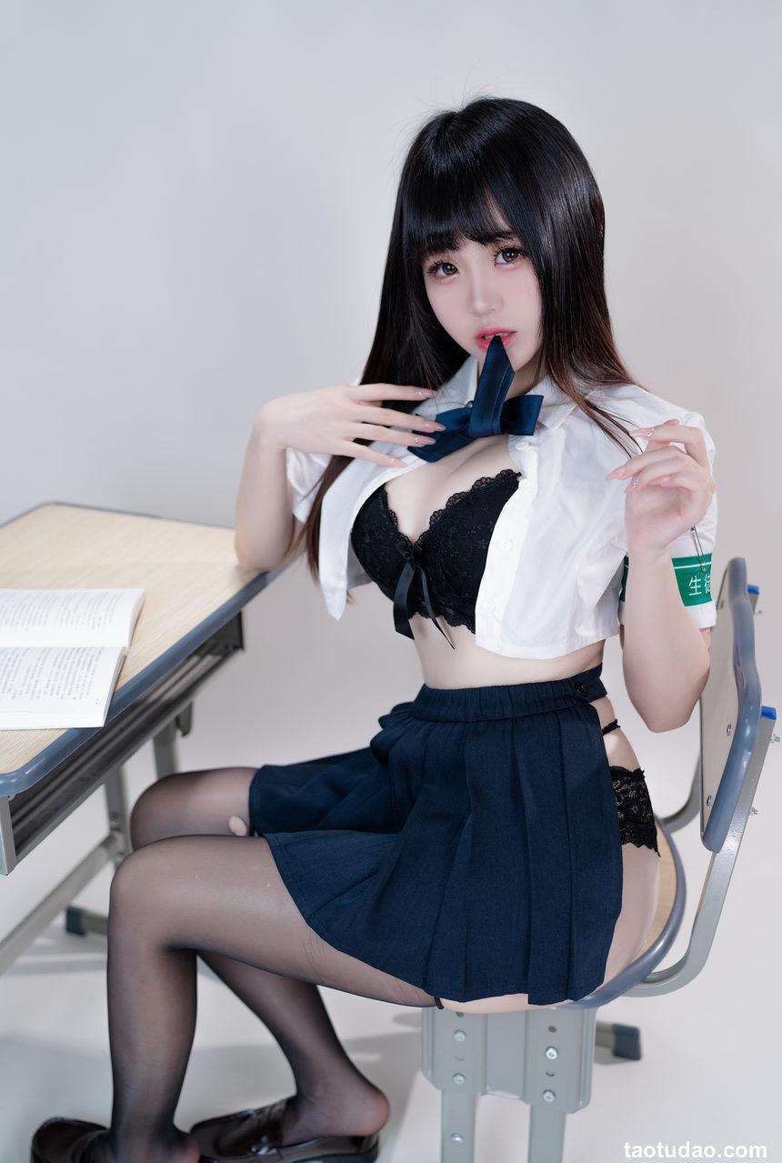 miko酱ww - 风纪委员 [40P-258MB]