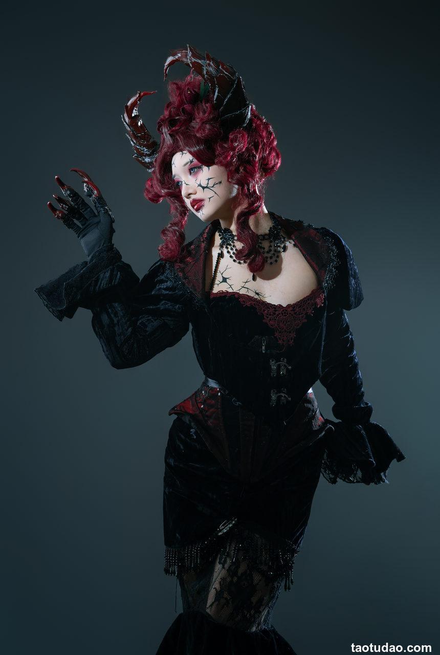 云溪溪 – 似我 菲尔·尤洛安 [12P-146MB]