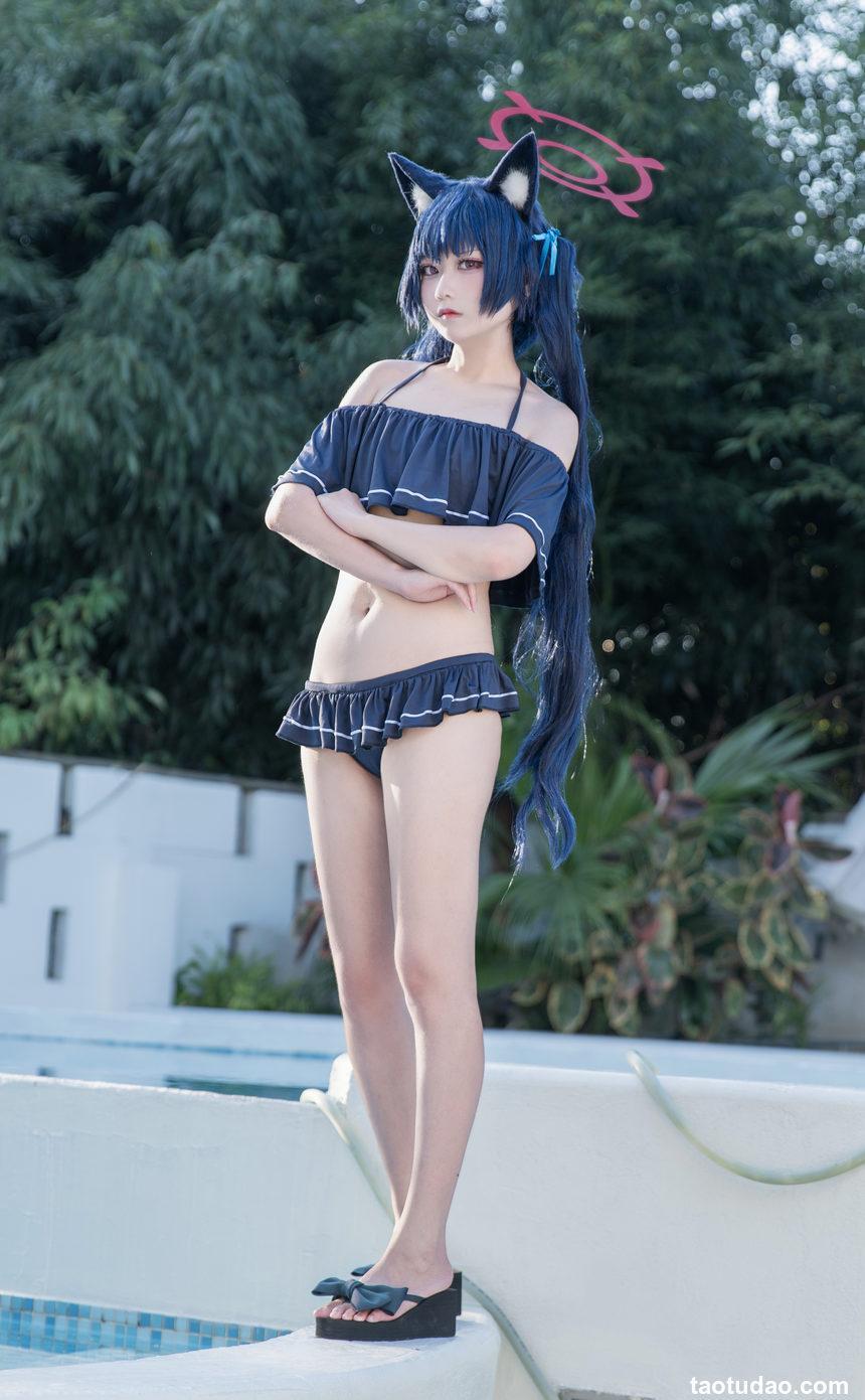 lunananya- 黑见芹香（泳装） [28P-174.39MB]