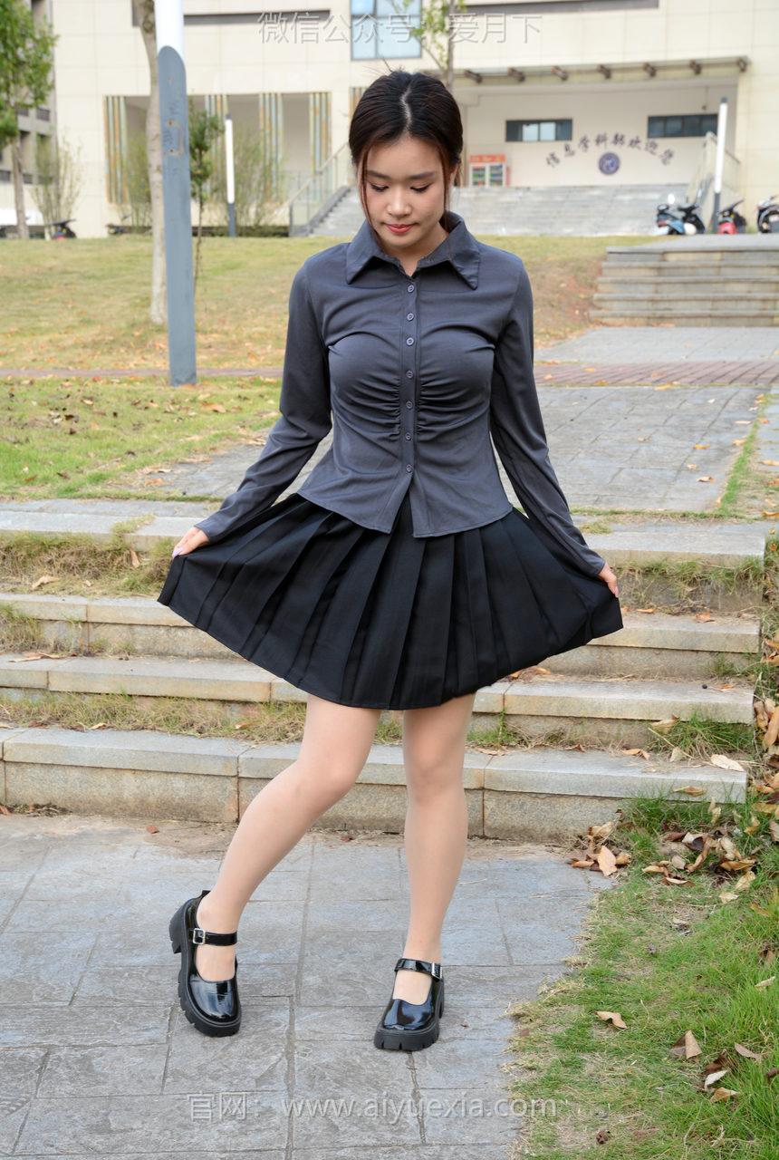 月下摄影 NO.006 茜茜~灰色小JK 这身灰色小JK被我穿出了正装的感觉！[100P+1V／3.09GB]