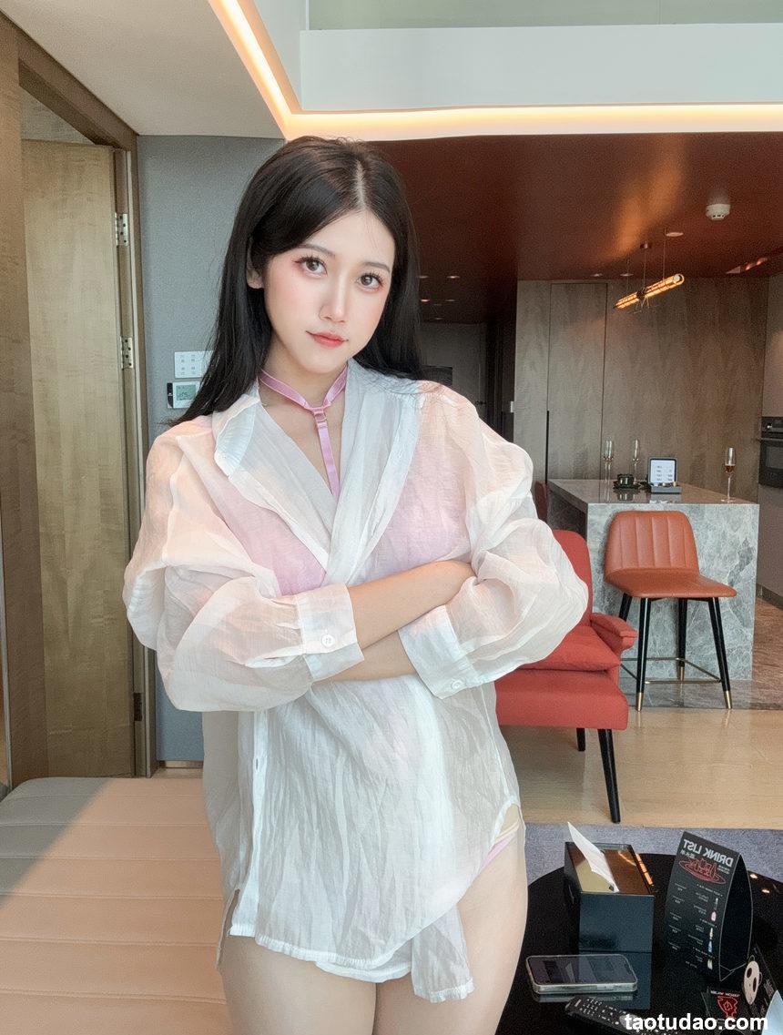 不呆猫 – 粉色衬衣女友[66P+1V-1.07G]