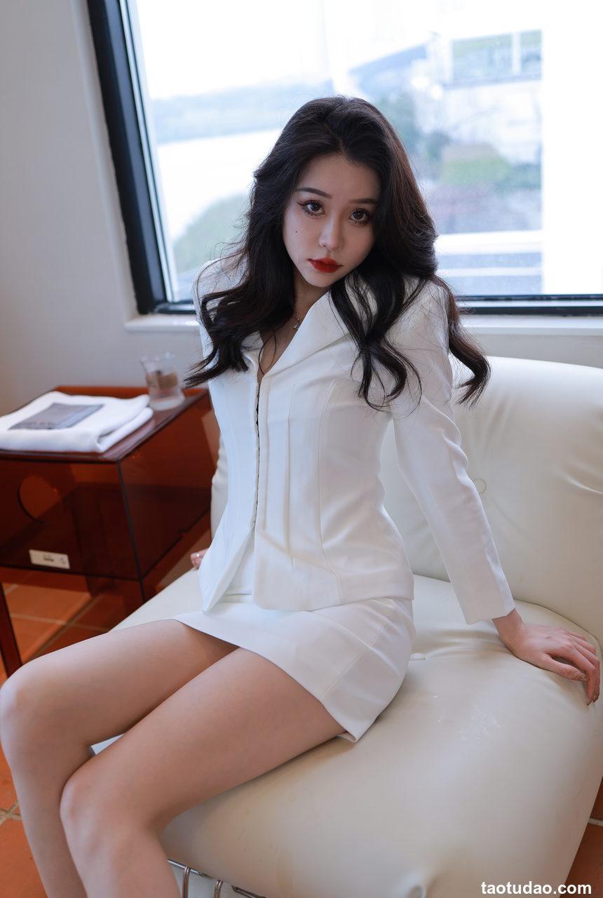 Sia不吃鱼 - 掩盖不了的性感 [97P+1V-3.2GB]