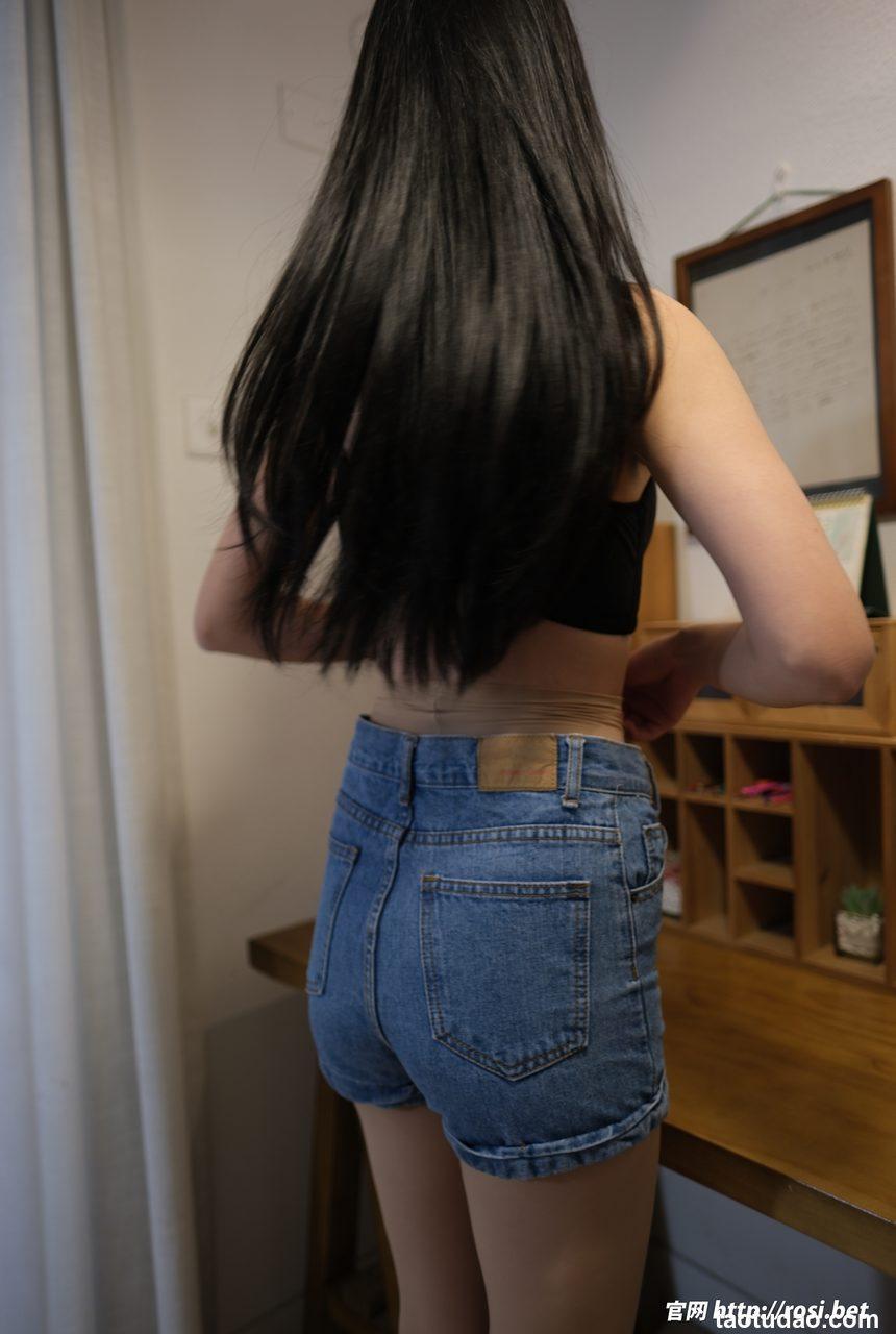 [ROSI写真]2024.12.29 NO.4773[56+1P／89MB]