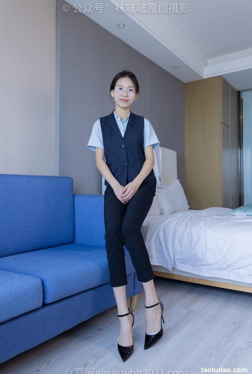 [BoBoSocks袜啵啵]NO.413 芝士-高跟鞋、白色吊带船袜、银行制服[145P+1V／5.76GB]