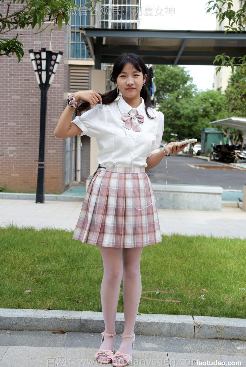 初夏女神 NO.221 点点 优雅自然[95P+1V／3.79GB]