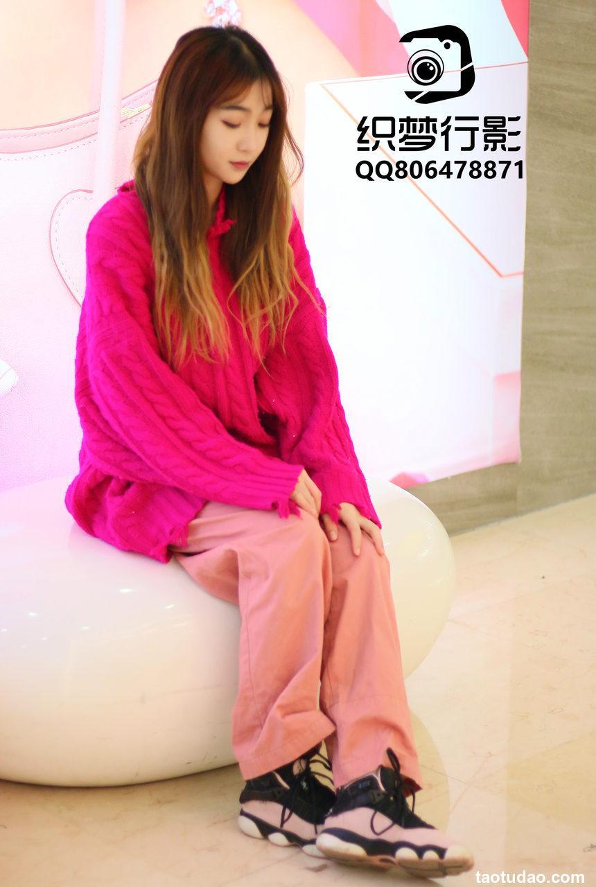 [织梦映像]NO.054 叱咤红人-商场多场景拍摄[311P+2V／14.3GB]