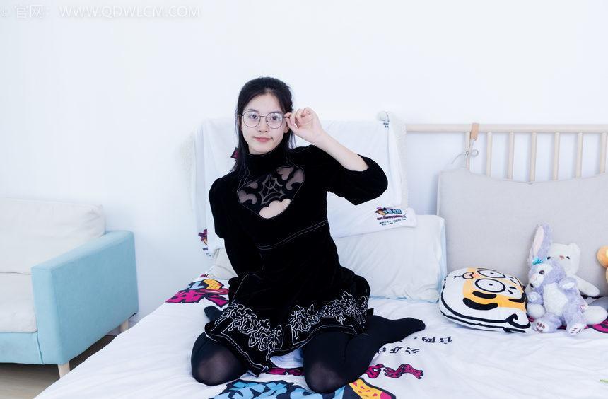 物恋传媒 NO.2042 茯苓-樱花覆盖地面[240P-1V-7.53G]