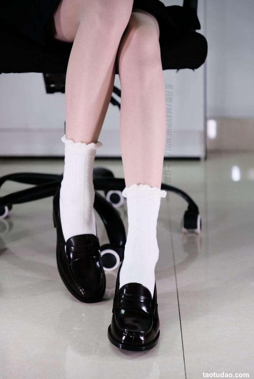 芝士好椰 NO.002  - Haruta 4603 and 花边短袜[3P+1V／417MB]