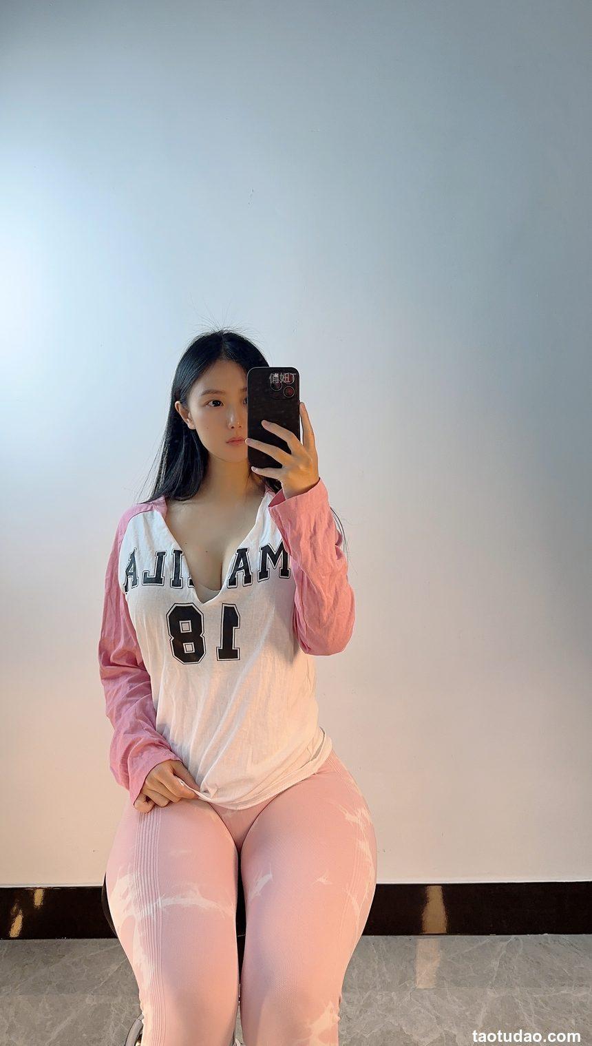 俏妞qiaoniuTT - 瑜伽裤 [34P-161MB]