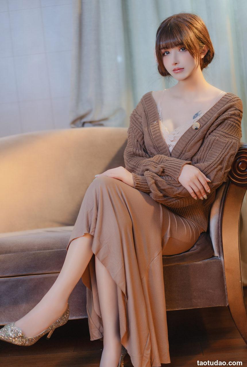 鹿八岁 - 无法拒绝的要挟 [222P+1V-1.21GB]