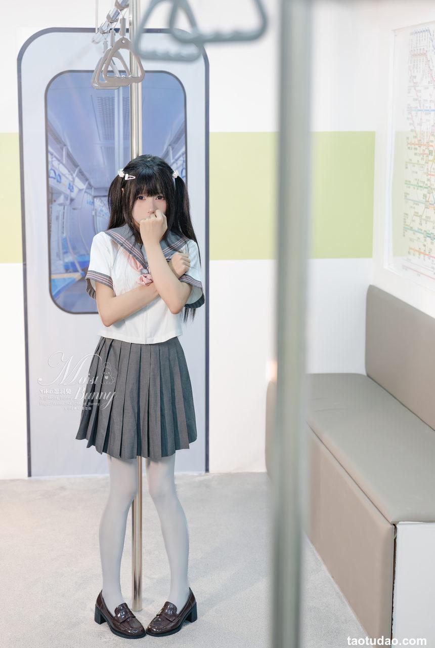 咬一口兔娘(Yiko湿润兔) – NO.203 十二月作品『地铁萌妹』[165P+1V-1.92G]