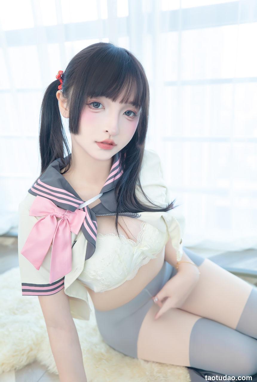 神楽坂真冬 – 放课后的秘密 [75P+2V-379MB]