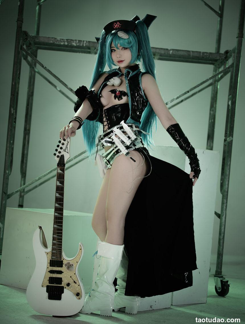 ZinieQ-Calne Ca[41P+7V-577MB]