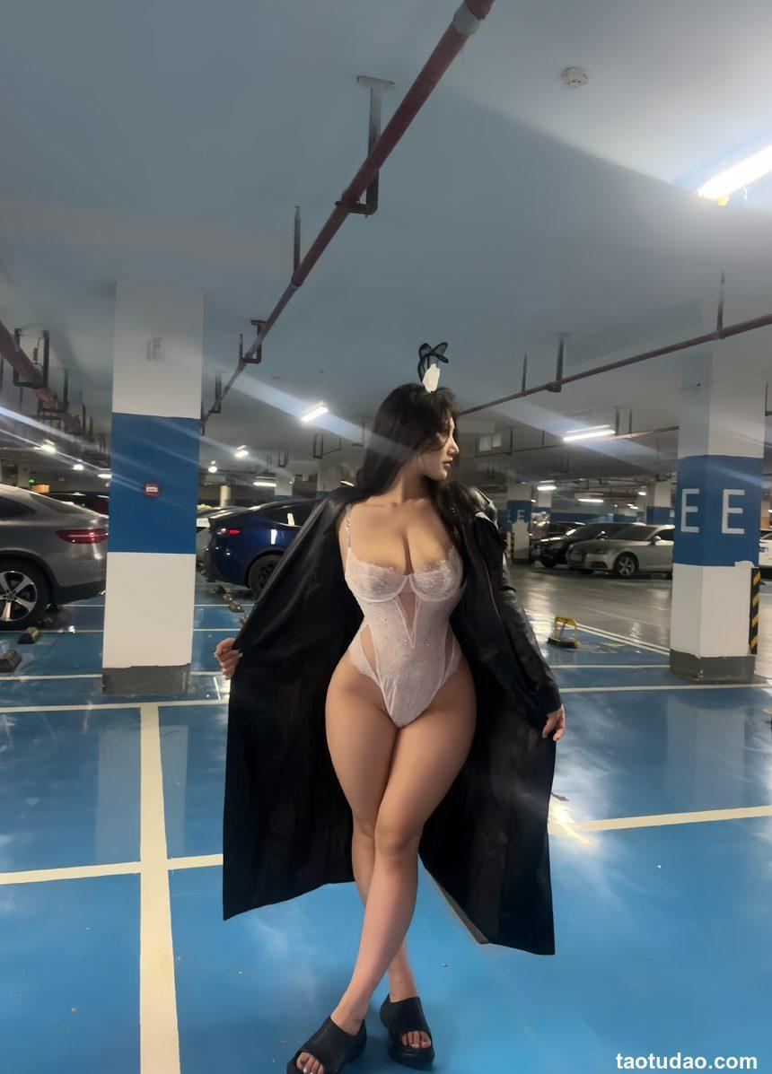 lelepigbaby - 地下车库[35P-110MB]