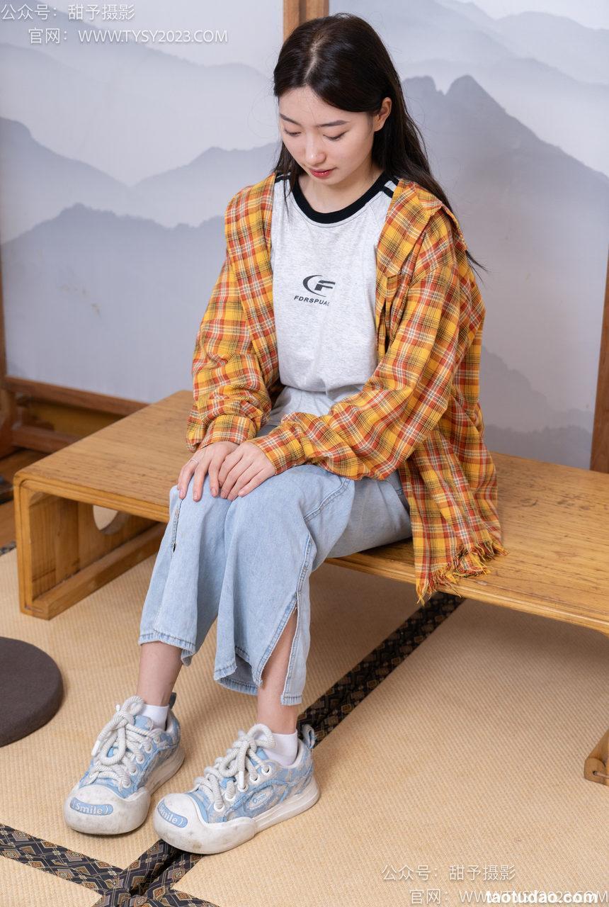 甜予摄影 NO.078 雪梨-帆布鞋、白棉袜、裸足[140P+2V／10.1GB]