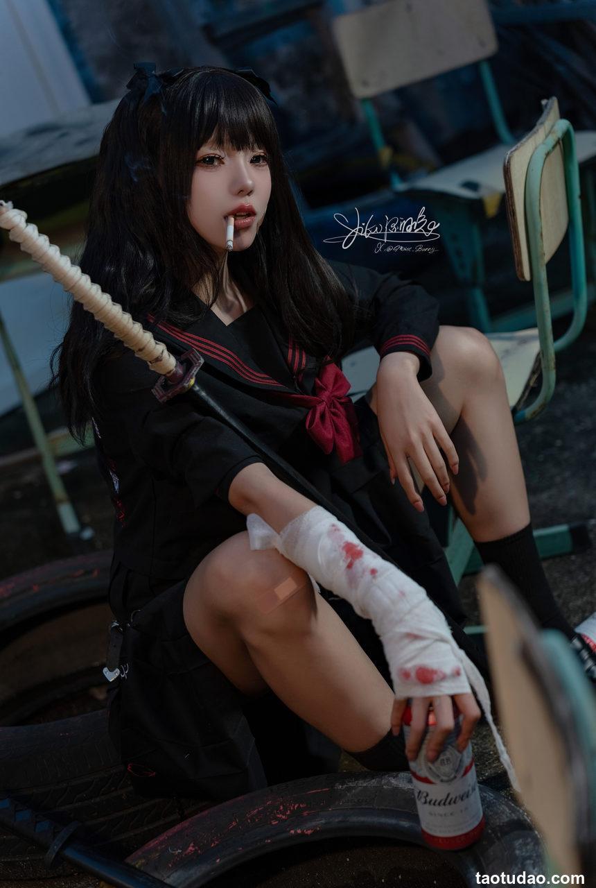 咬一口兔娘(Yiko湿润兔) –  不良女高 [73P+1V-1.79GB]