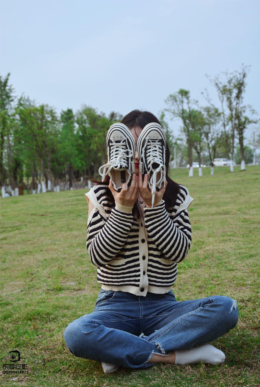 [织梦映像]NO.042 草地白袜[80P+1V／2.47GB]