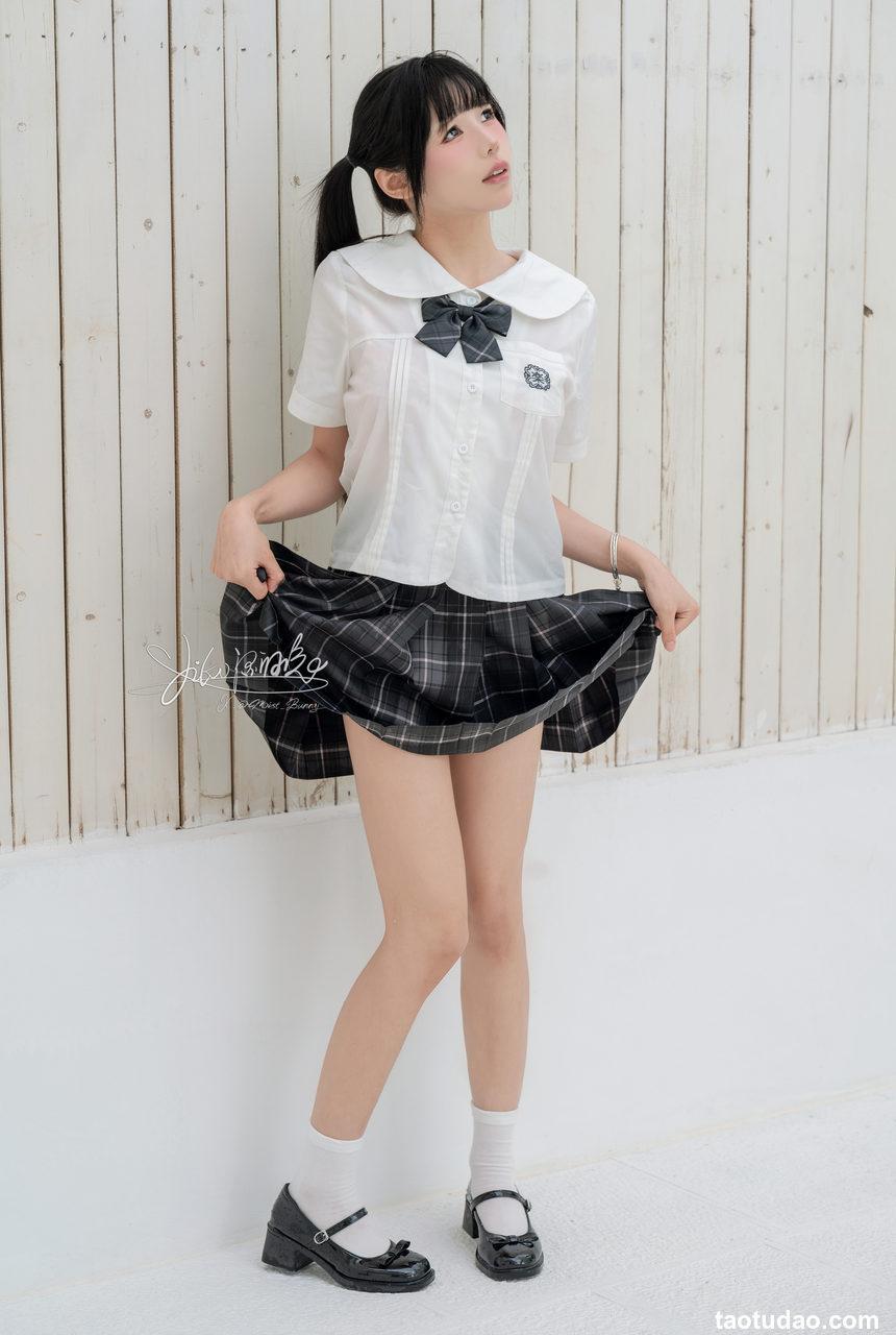 咬一口兔娘-雨后小故事&B WITH B[90P+1V-1.72G]