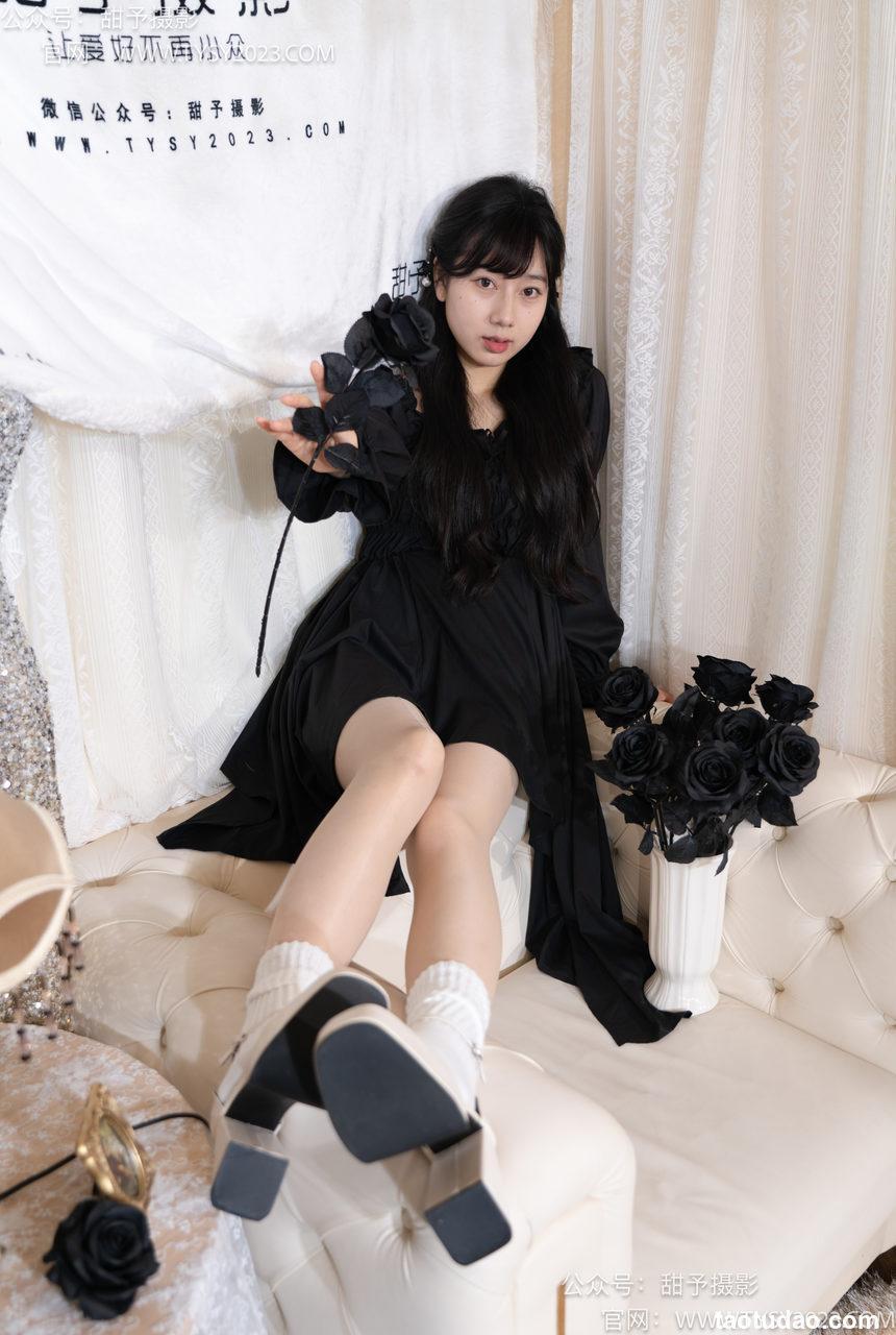 甜予摄影 NO.034 鱼鱼-高跟鞋、白棉袜、肉丝[129P+2V／9.55GB]