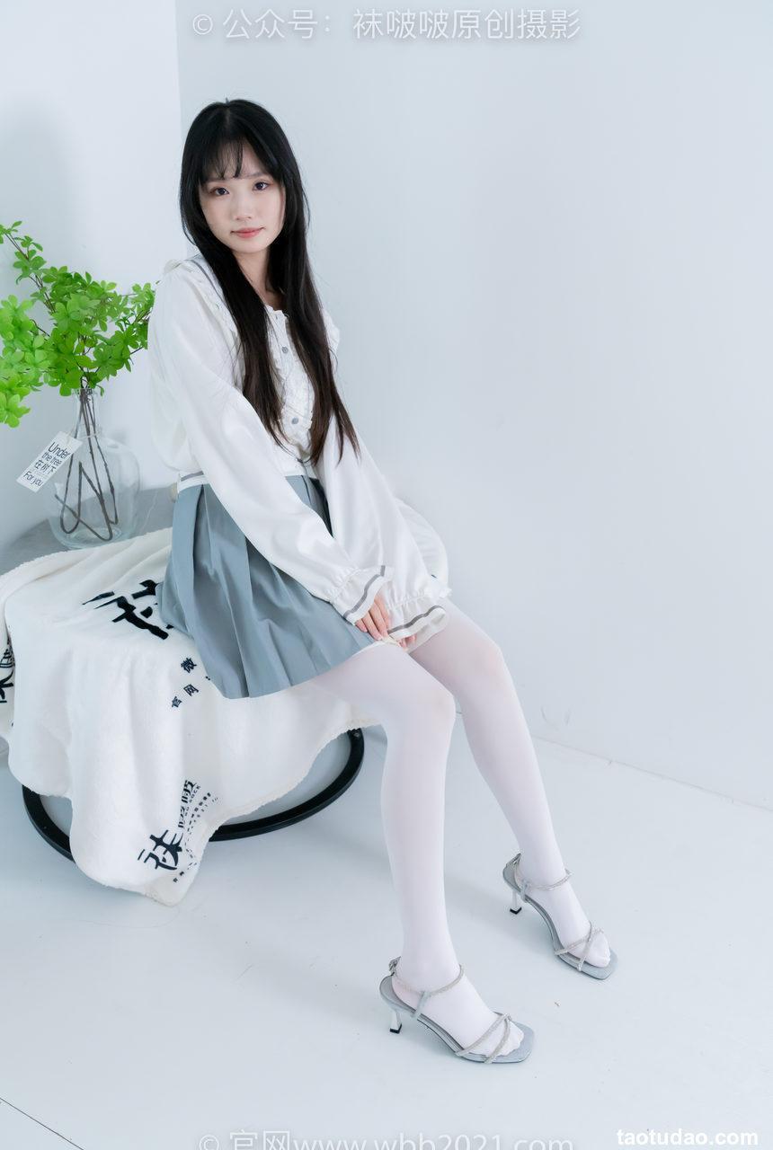 [BoBoSocks袜啵啵]NO.468 甜甜圈-高跟凉鞋、厚白丝、裸足、丝袜和裸足踩蓝莓剧情[150P+1V／7.57GB]