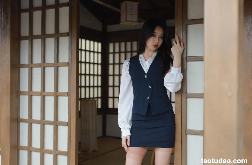 Sia不吃鱼 - 庭园春梦 [117P-809MB]