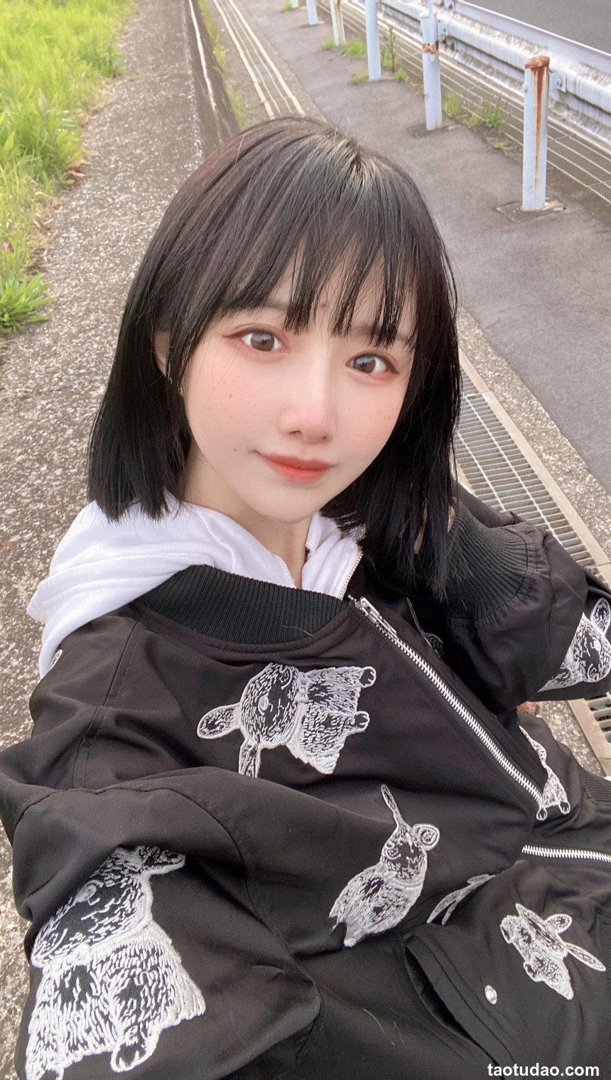 Shika小鹿鹿-莎拉自拍集[30P-130MB]