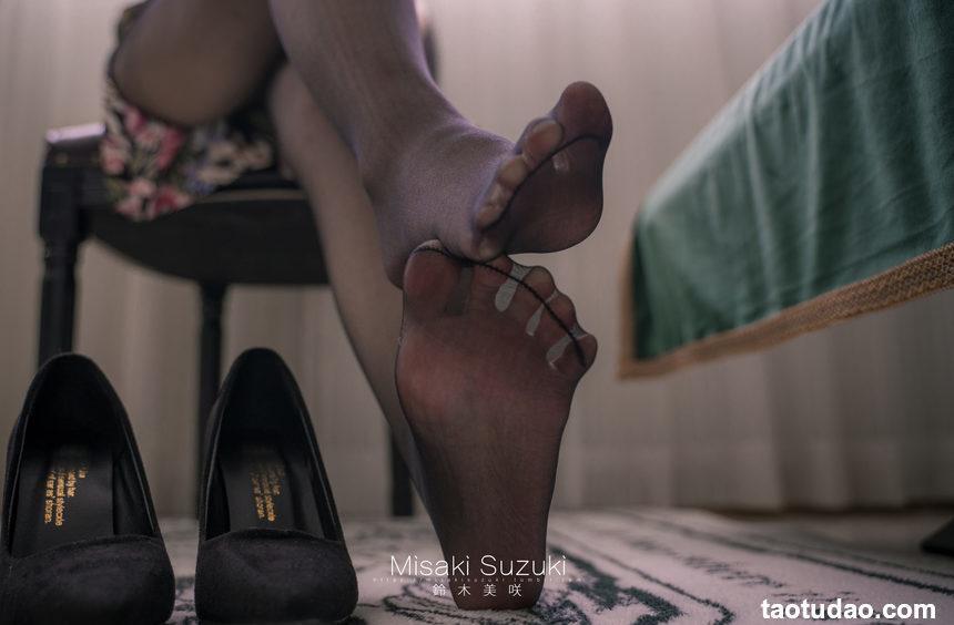 铃木美咲-花见月下 [35P-151MB]