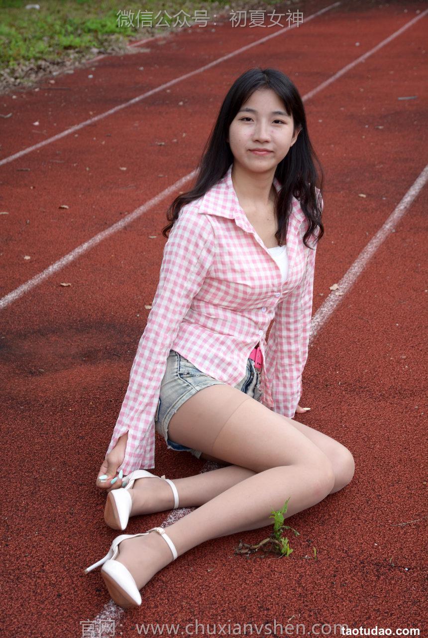 初夏女神 NO.243 点点 夏去秋来[100P+1V／4.10GB]