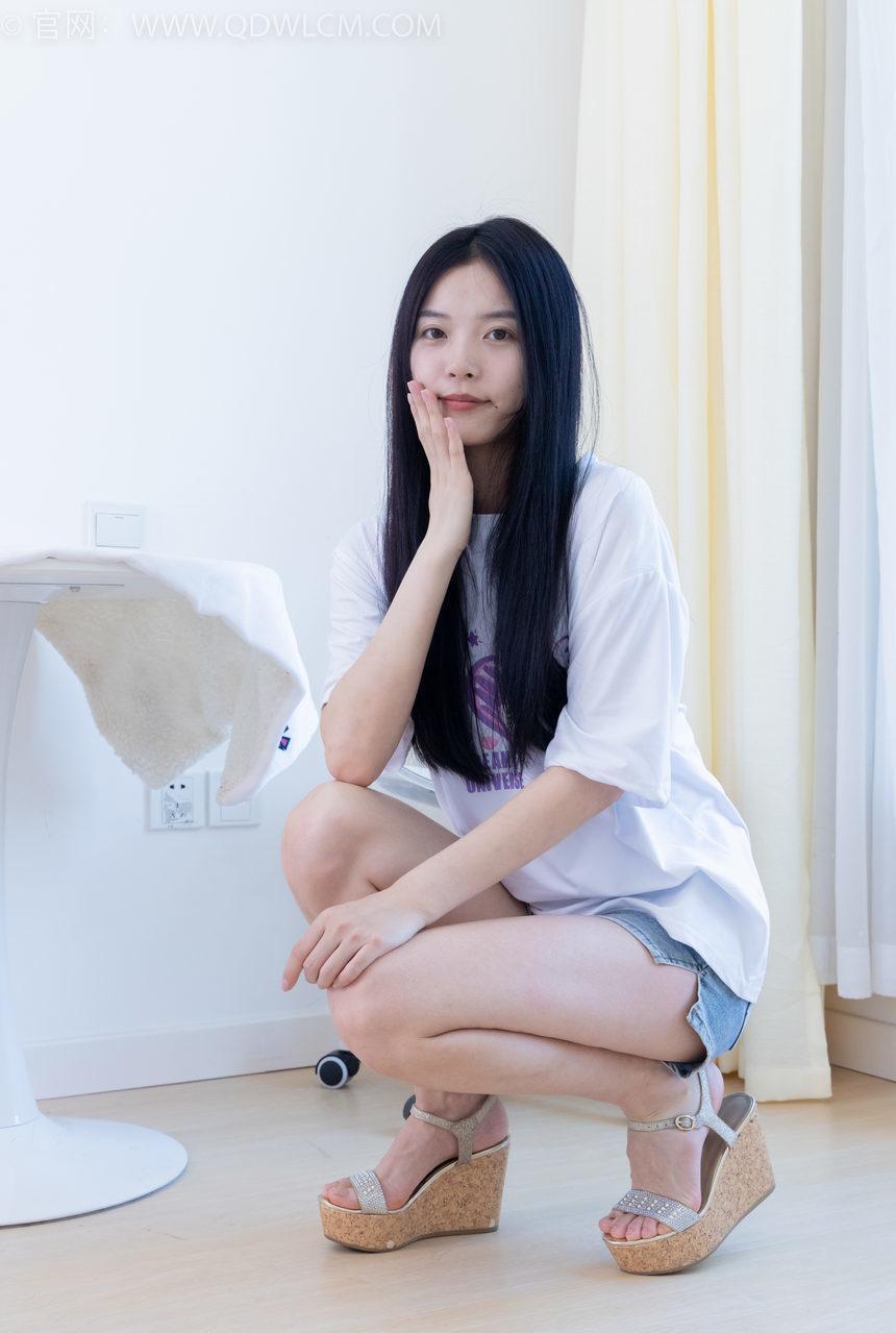 物恋传媒 No.2049 茯苓-甜甜的笑 [160P1V-4.78GB]