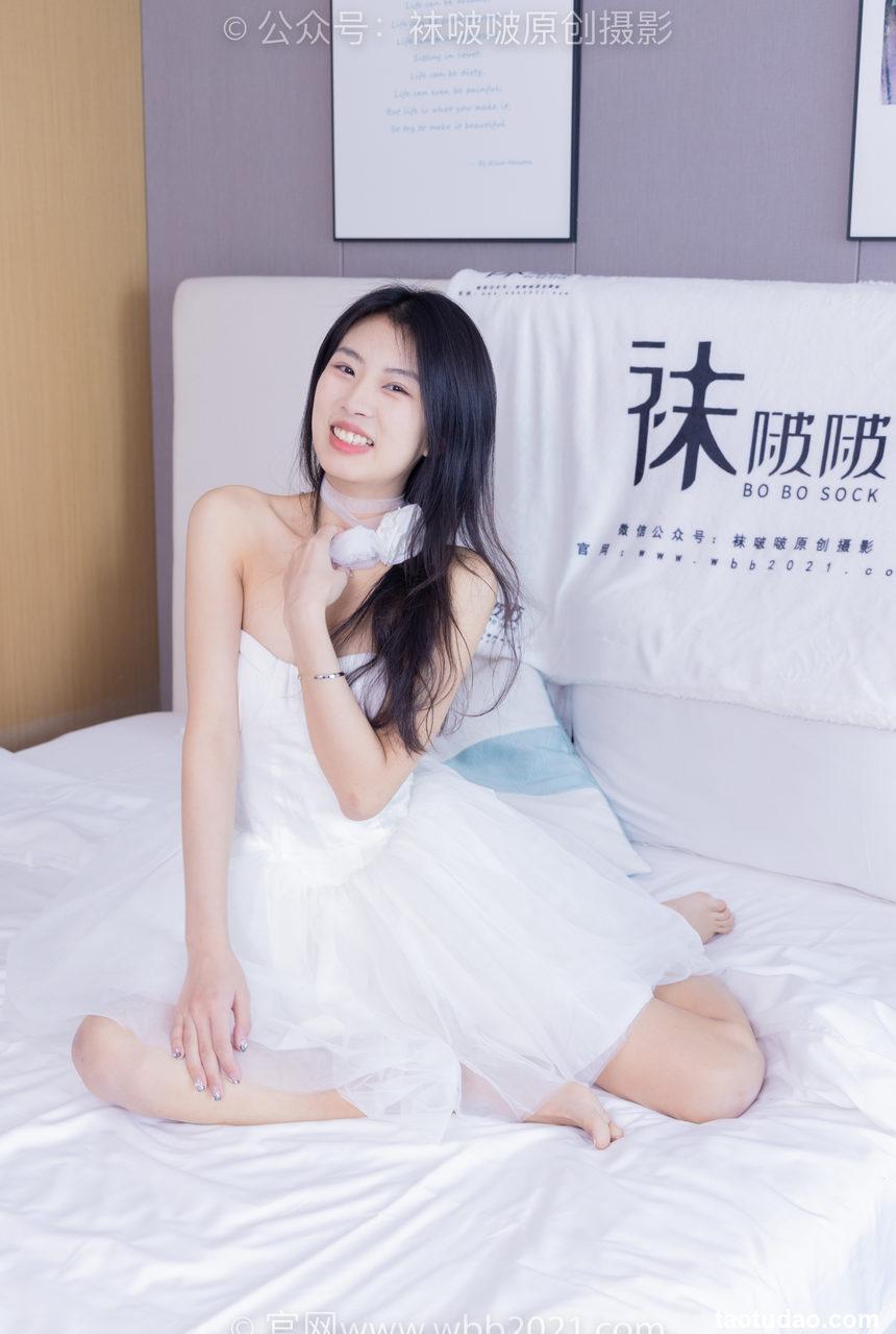 [BoBoSocks袜啵啵]NO.409 奶油-两双高跟鞋、厚白丝大腿袜、裸足[198P+1V／8.28GB]