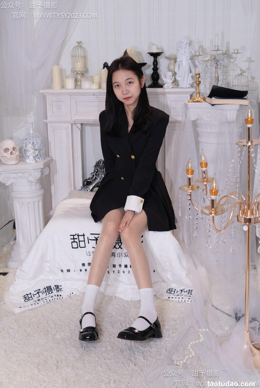 甜予摄影 NO.075 小桃-皮鞋、白棉袜、肉丝（脚尖加固款）[129P+2V／9.65GB]