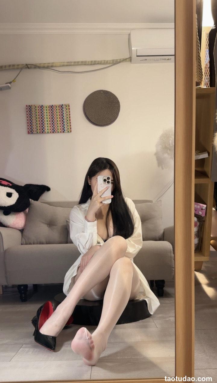 玫桃泡芙 - 纯欲妹纸[73P+26V-183MB]