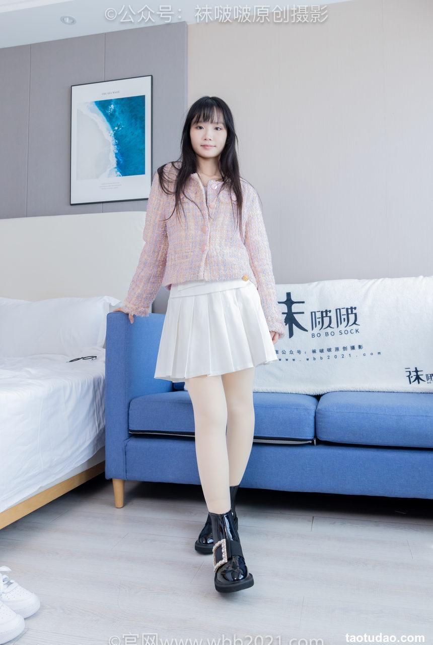 BoBoSocks袜啵啵 NO.438 甜甜圈-皮鞋、板鞋、白棉袜、黑色踩脚袜[150P+1V／7.28GB]