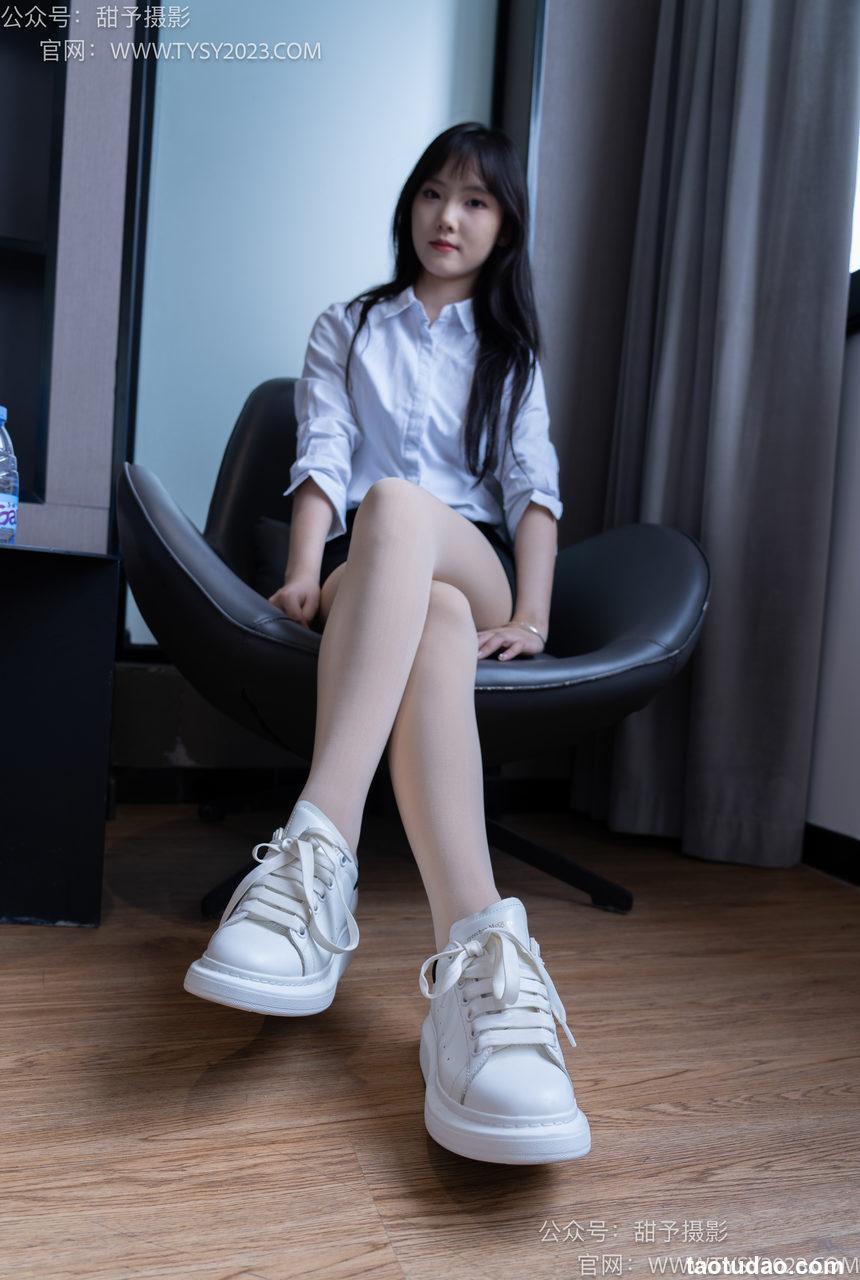 甜予摄影 NO.101 璇璇-OL制服、板鞋、高跟鞋、厚肉丝[136P+2V／10.0GB]