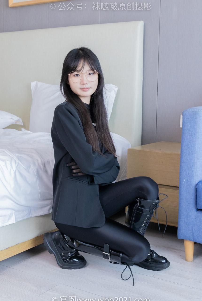 [BoBoSocks袜啵啵]NO.423 甜甜圈-长靴、黑丝、连体衣裤里丝[145P+1V／6.77GB]