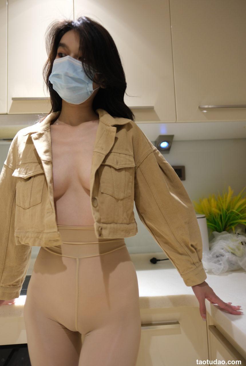 [ROSI口罩系列]2024.10.23 NO.3055[41P／244MB]