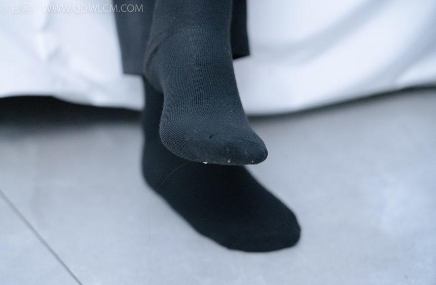 物恋传媒 NO.2047 川川-讨厌雨天[160P-1V-7.49G]