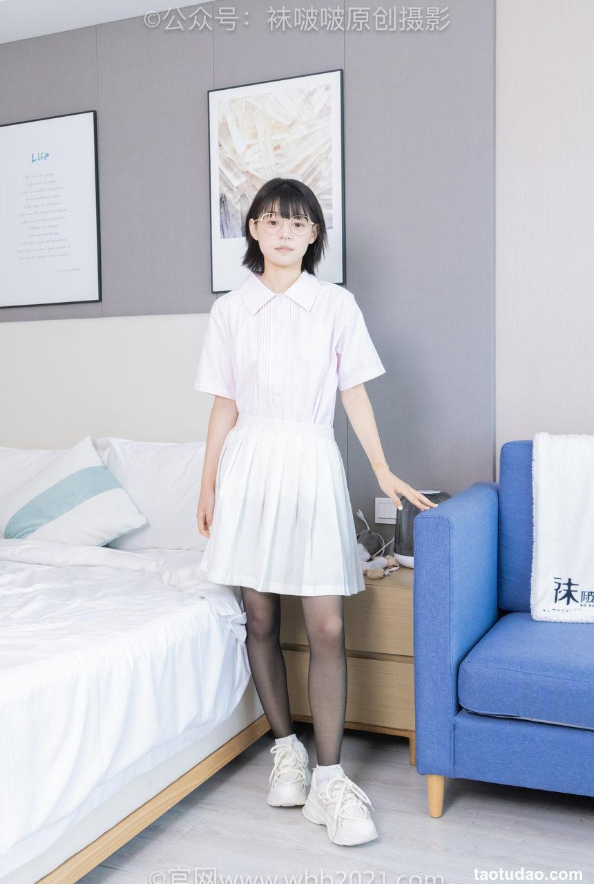 [BoBoSocks袜啵啵]NO.449 糯米 运动鞋、白棉袜、黑丝[148P+1V／7.58GB]