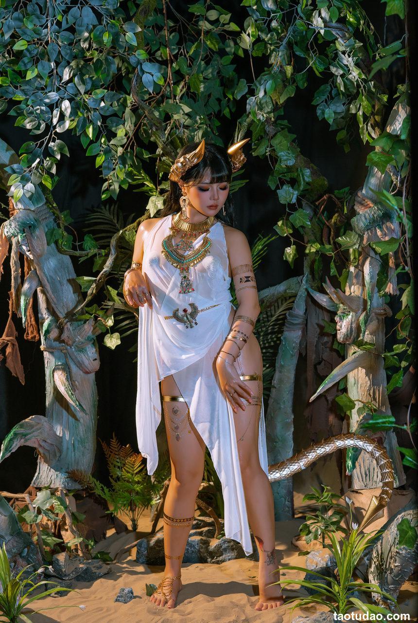 七月喵子 –  伊庇斯·拉 [18P-298MB]