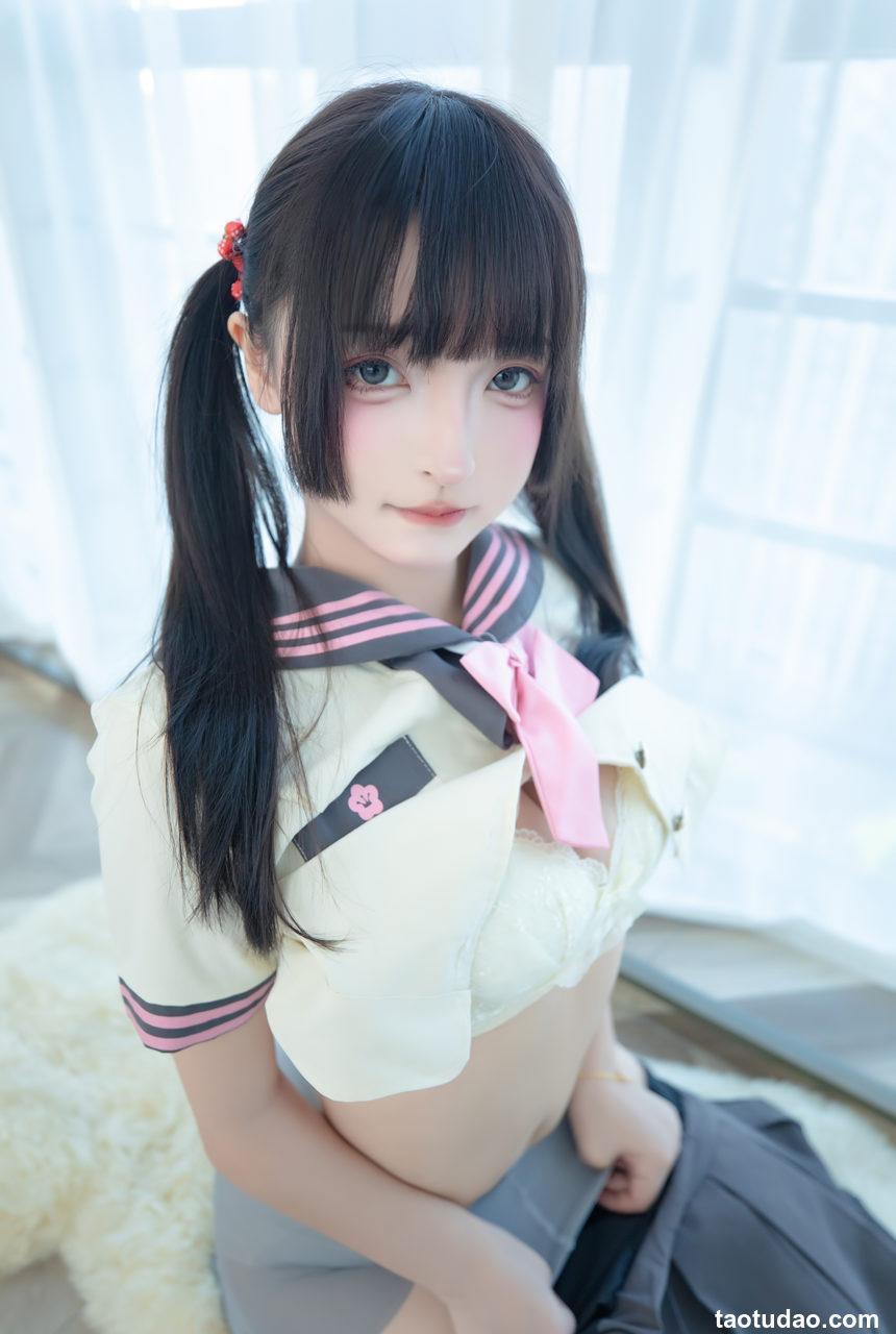 神楽坂真冬 – 放课后的秘密 [75P+2V-379MB]