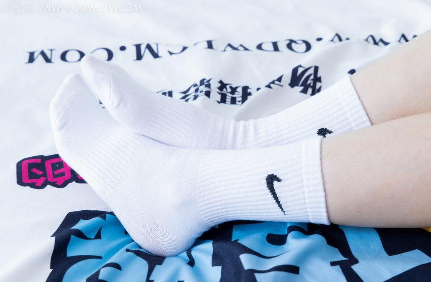 物恋传媒 NO.2045 菜菜-夜晚小巷[150P-1V-5.06G]