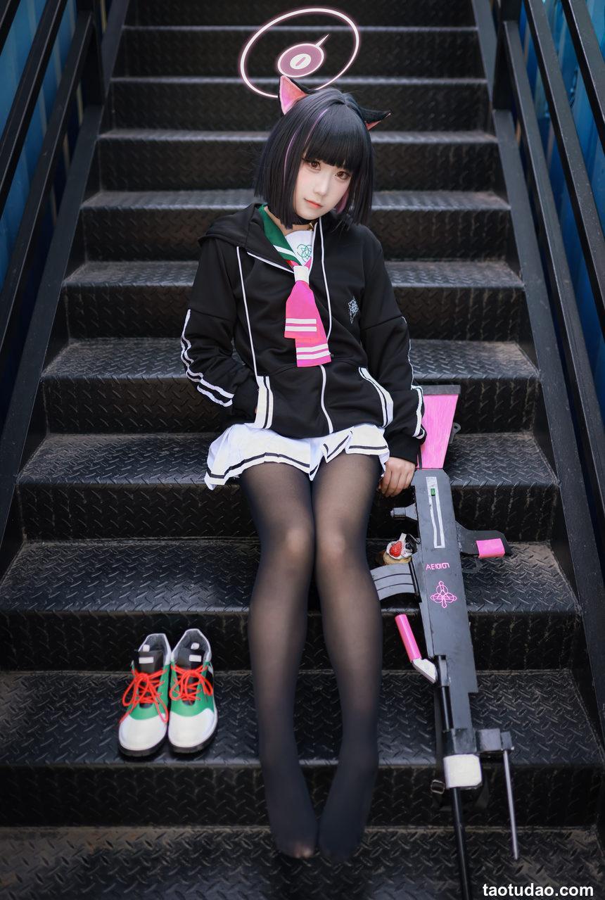 lunananya- 杏山和纱 [33P-386.19MB]