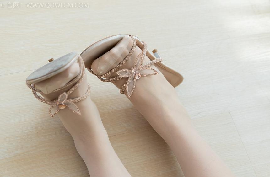 物恋传媒 No.2077 丹丹-月影憧憧 [150P1V-3.61GB]