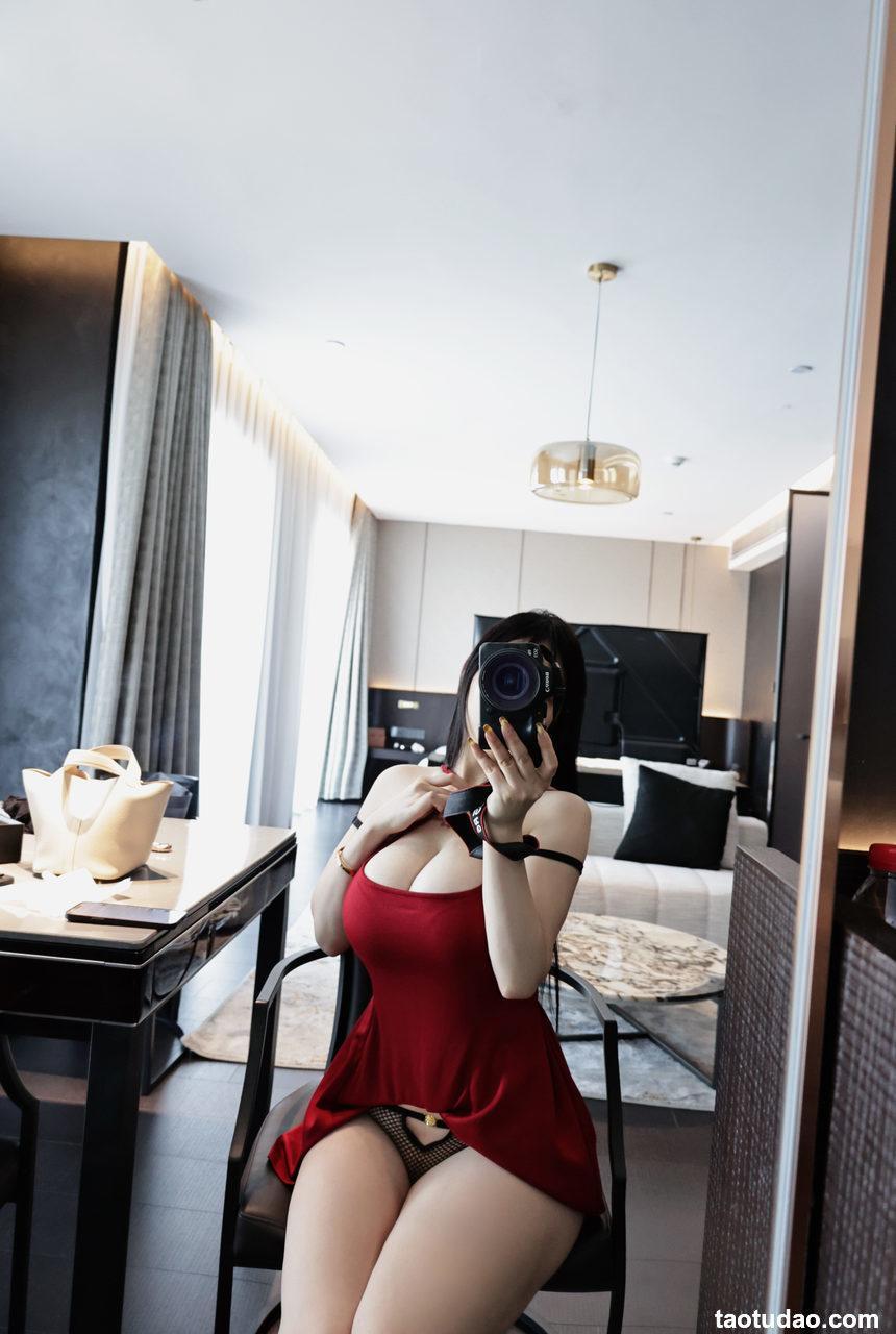 左公子666 - 红色包臀 [10P+7V-402MB]