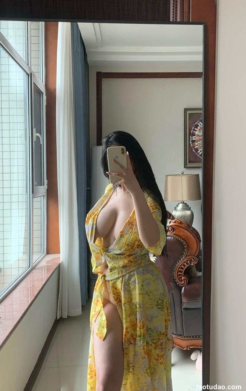 玫玫mm - 黄色战袍[5P+2V-84MB]