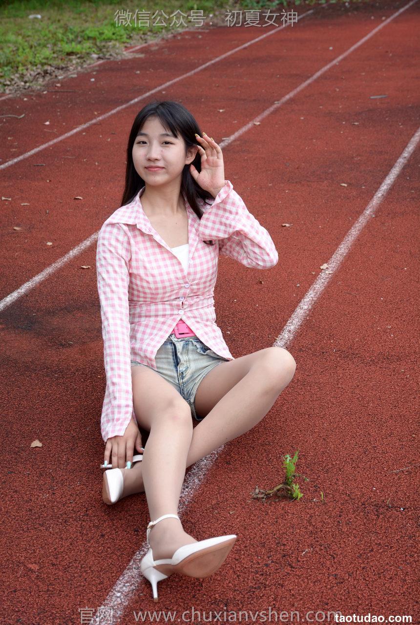 初夏女神 NO.243 点点 夏去秋来[100P+1V／4.10GB]